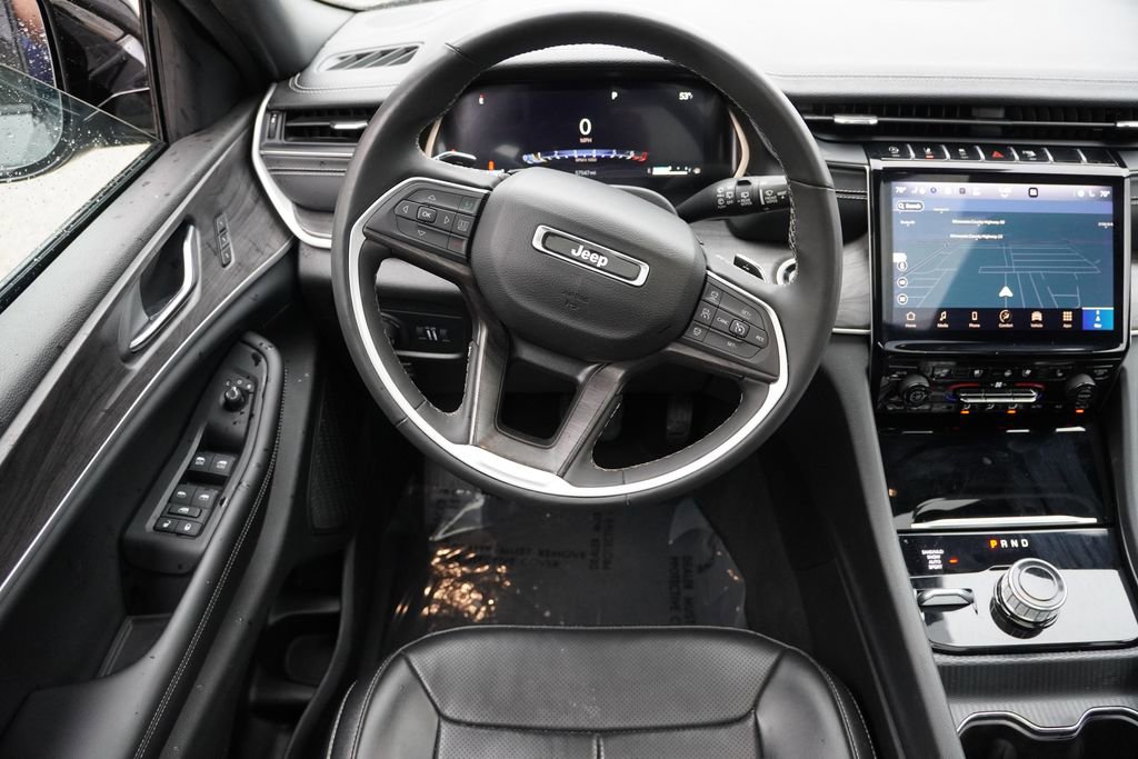 Certified 2024 Jeep Grand Cherokee L Limited w/ Luxury Tech Group II AWD/4WD image 21