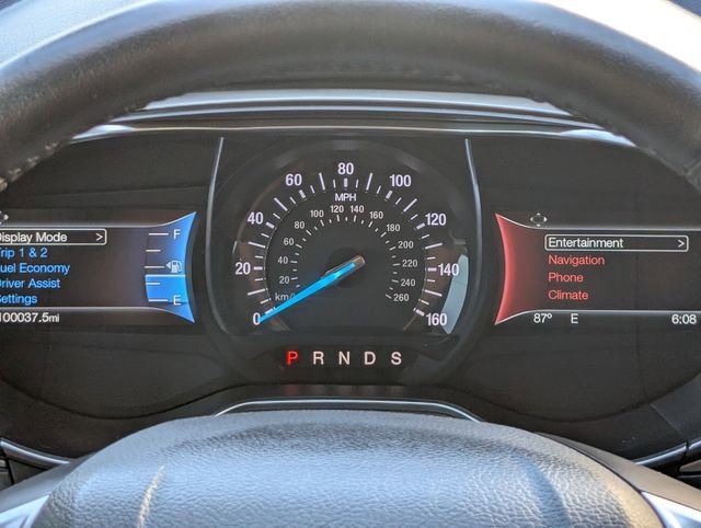 Used 2015 Ford Fusion SE w/ Equipment Group 202A FWD image 25