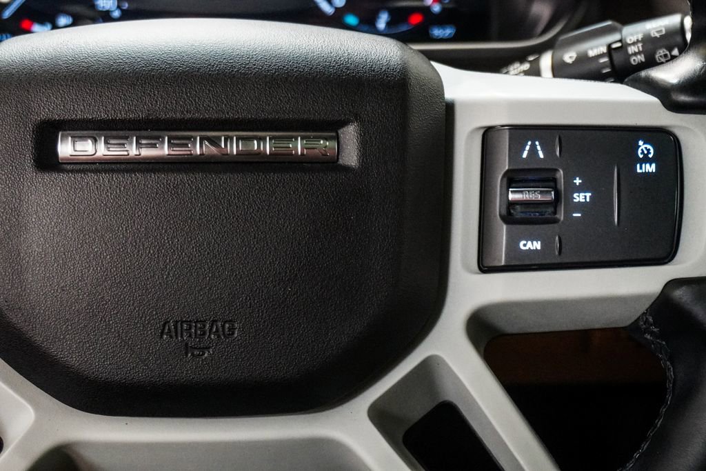 Used 2023 Land Rover Defender 110 X-Dynamic SE AWD/4WD image 19