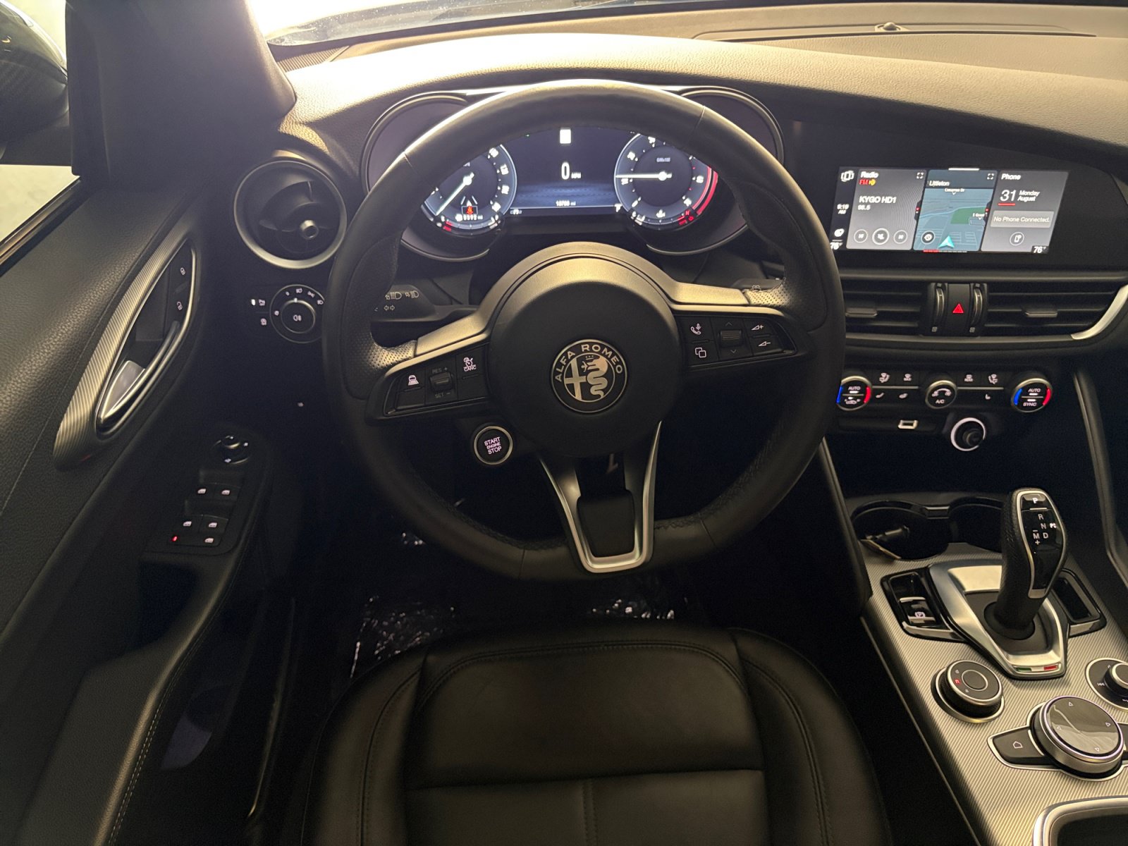 Used 2024 Alfa Romeo Giulia Ti AWD/4WD image 5