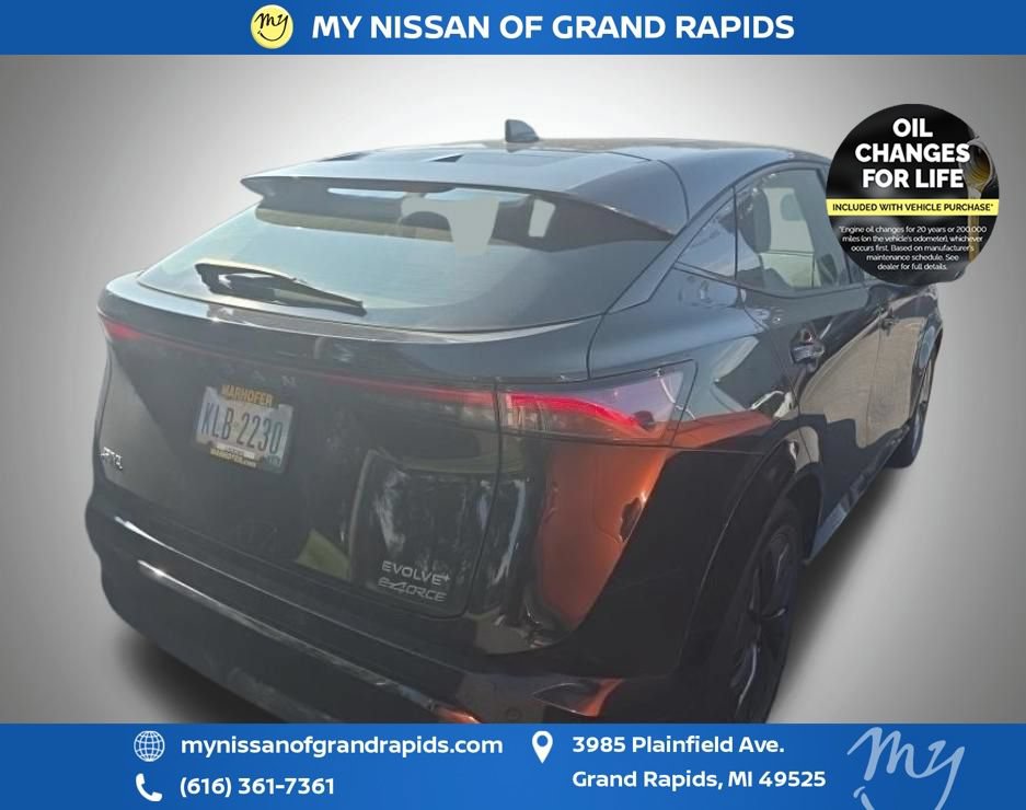 Used 2024 Nissan Ariya AWD image 6