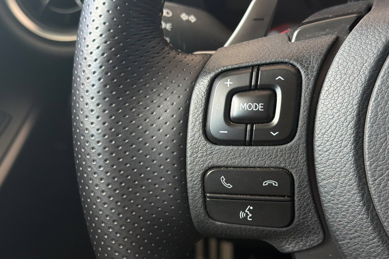 Used 2022 Lexus IS 350 F Sport w/ Navigation Package RWD image 27