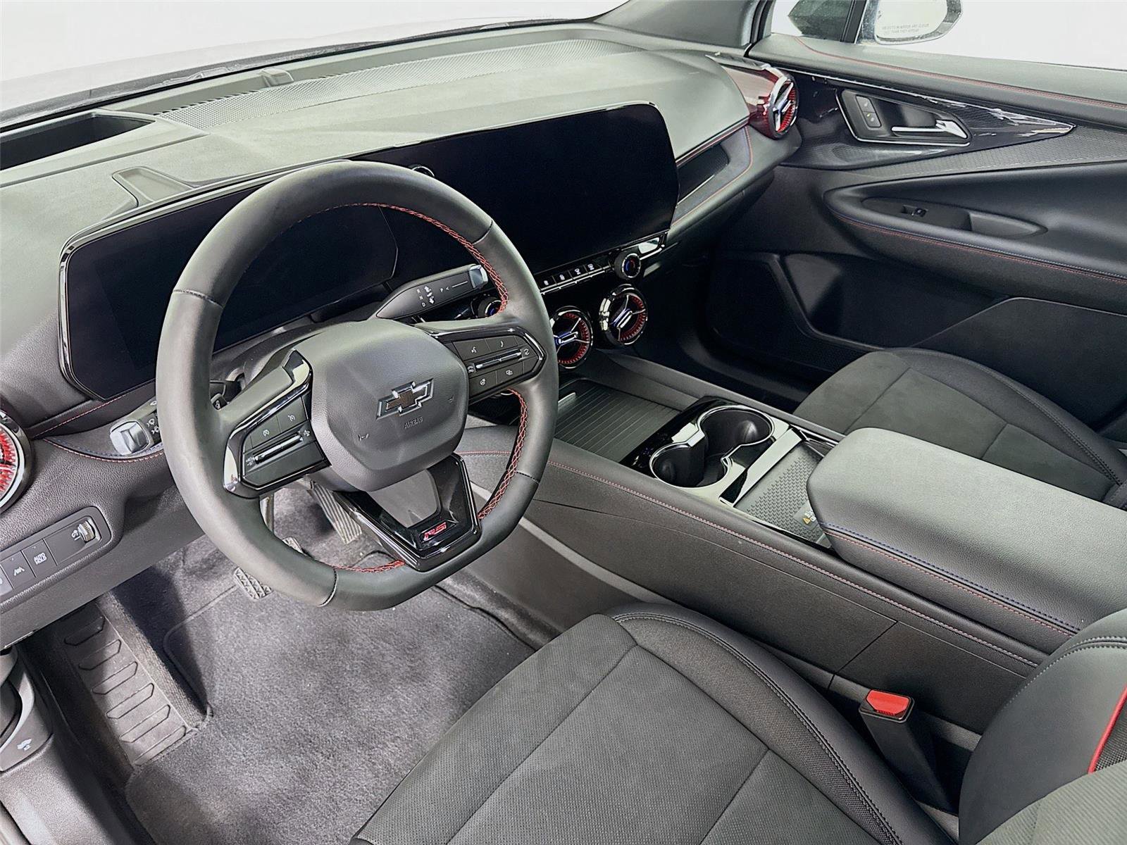 Used 2025 Chevrolet Blazer EV RS image 11