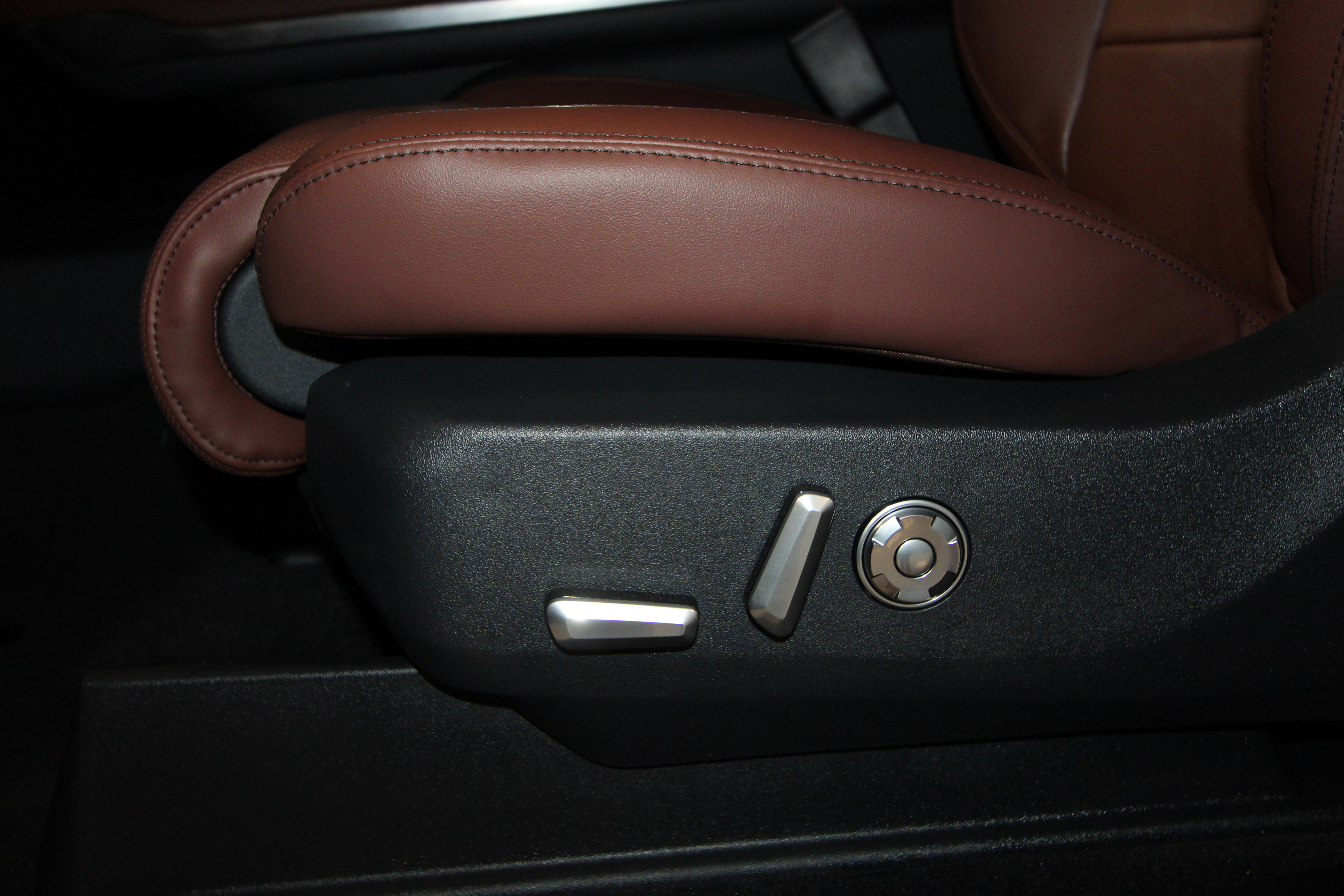 New 2025 Lincoln Navigator Reserve image 7