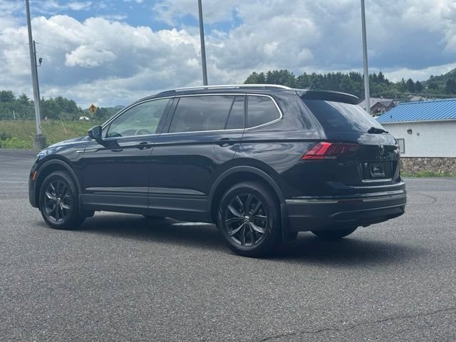 Used 2024 Volkswagen Tiguan SE AWD/4WD image 4