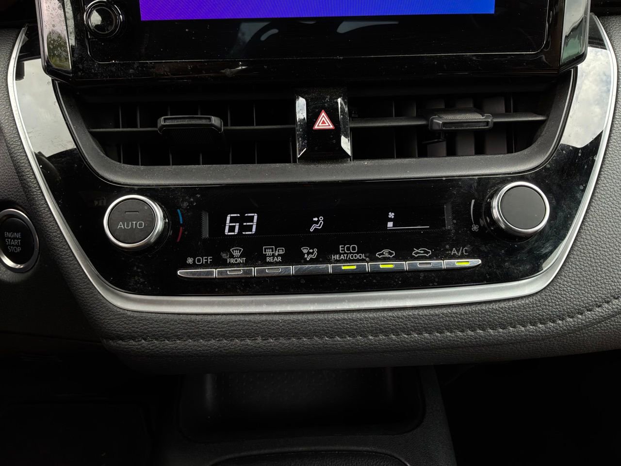 Used 2024 Toyota Corolla SE image 25