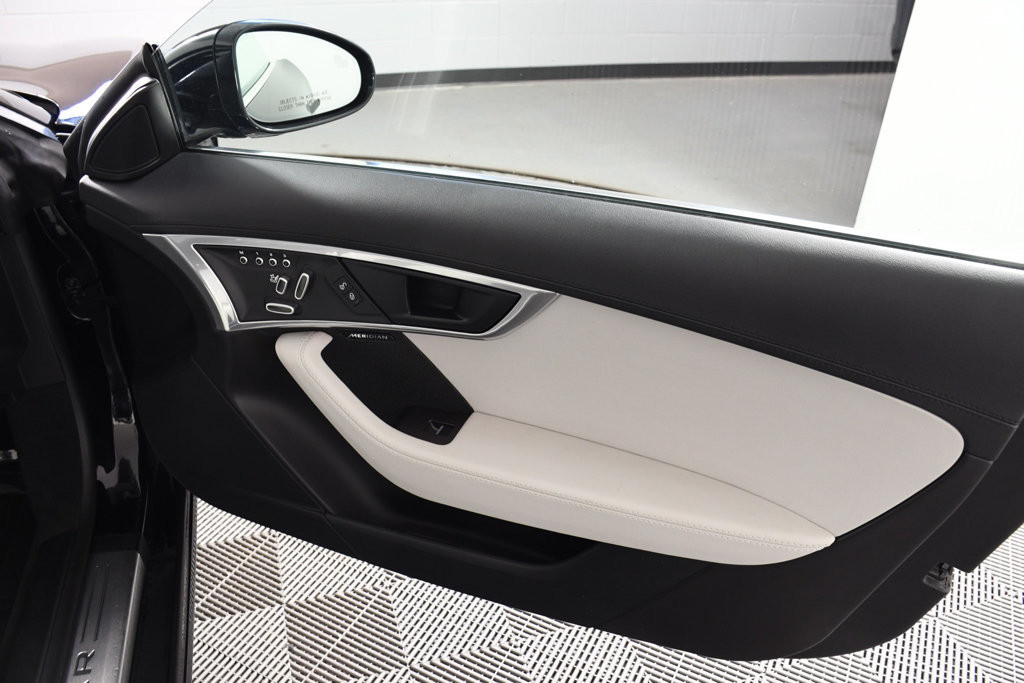 Used 2018 Jaguar F-TYPE Coupe RWD image 21