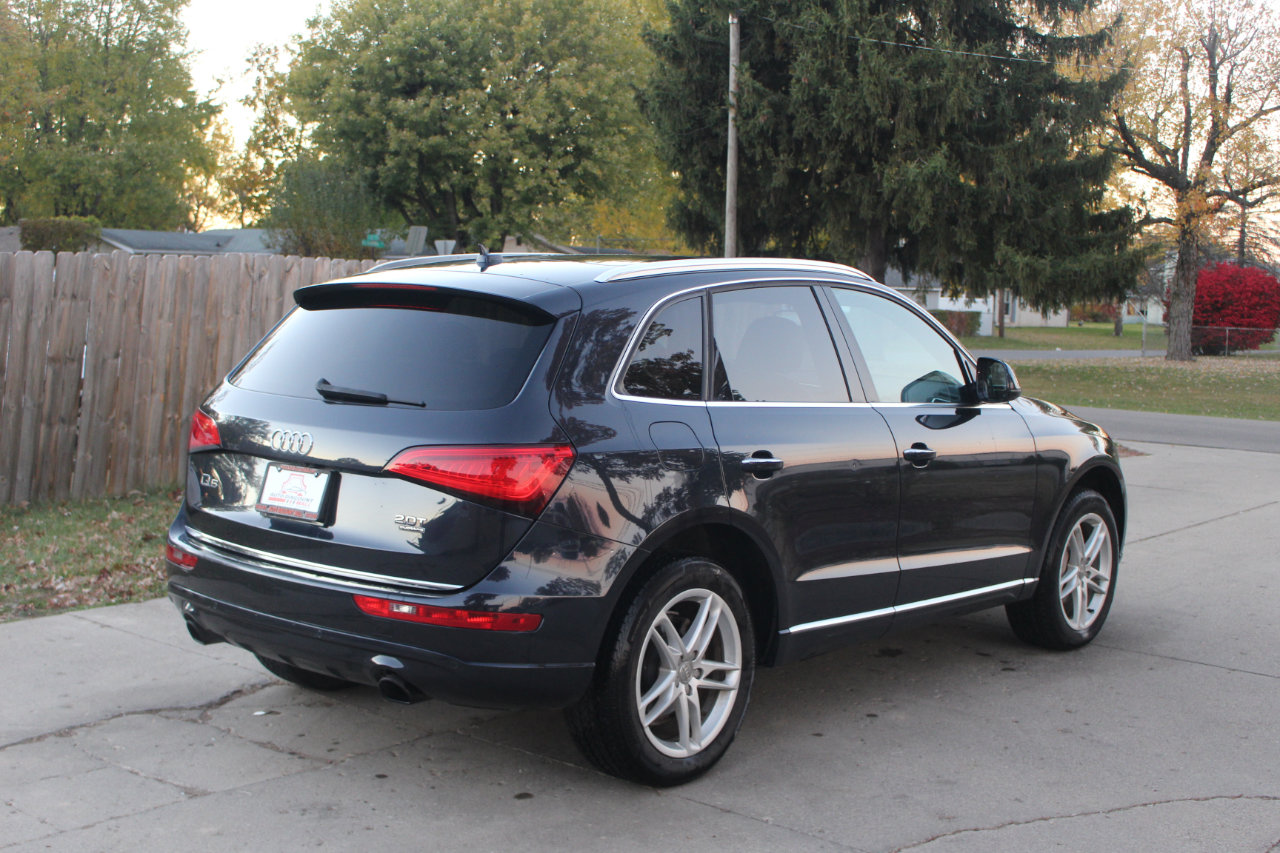 Used 2017 Audi Q5 2.0T Premium image 10