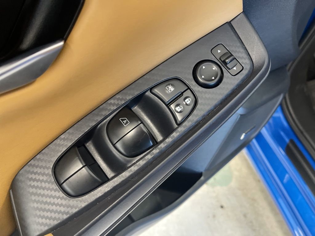 Used 2024 Nissan Sentra SV w/ SV Premium Package image 13