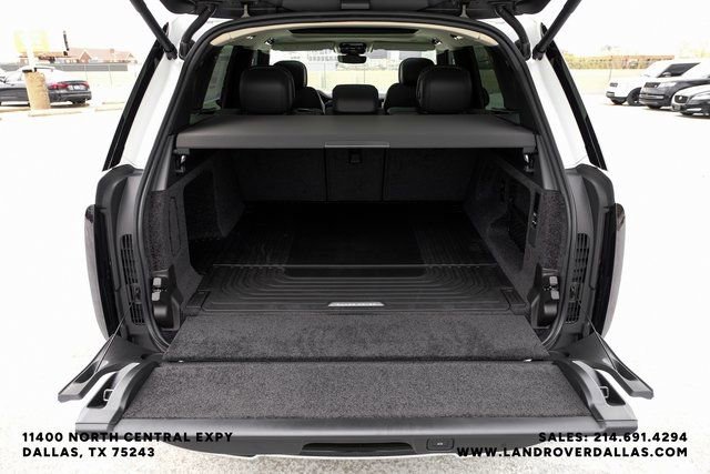 New 2026 Land Rover Range Rover SE image 50