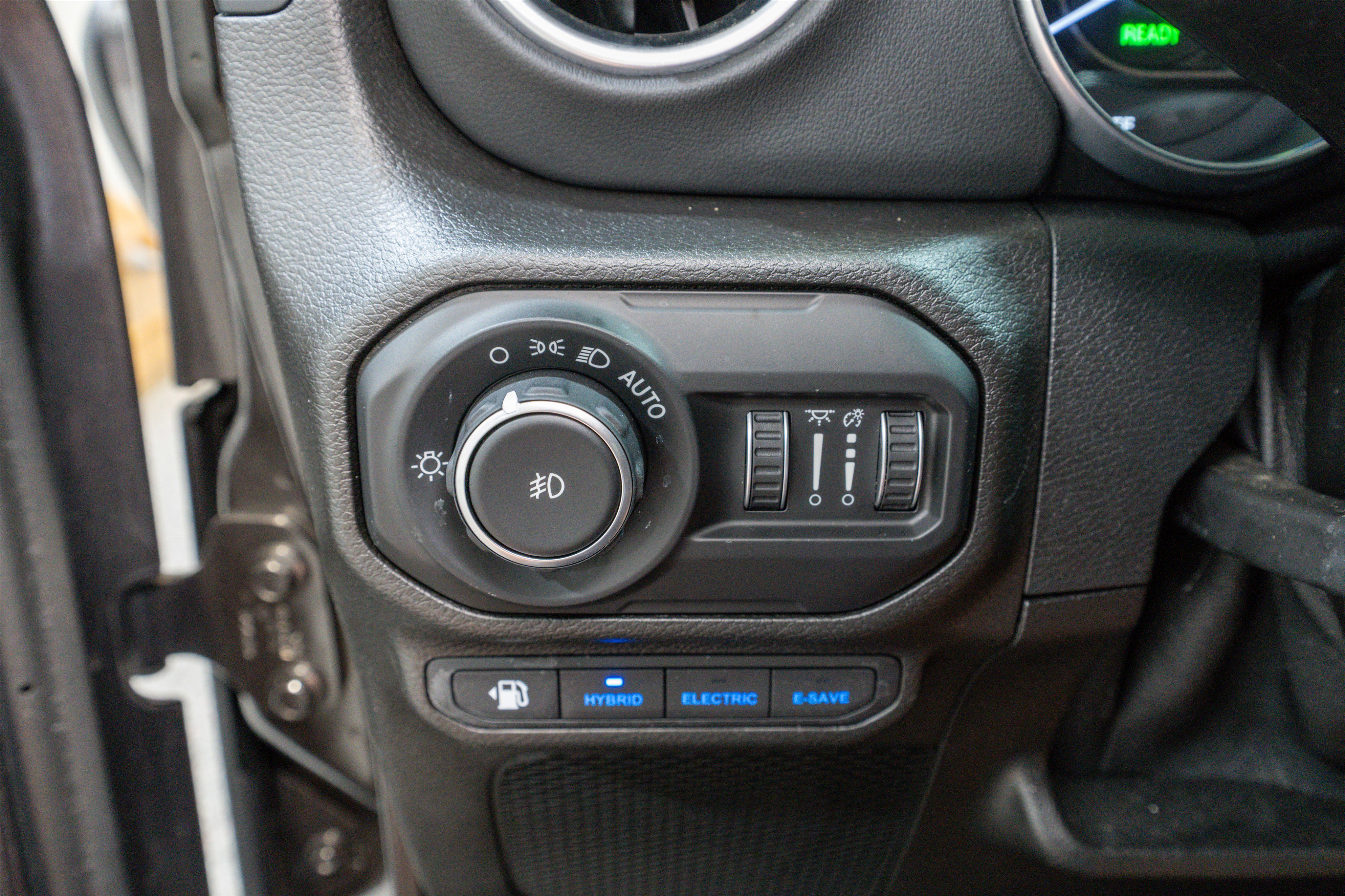 Used 2021 Jeep Wrangler Unlimited Sahara w/ Cold Weather Group image 29