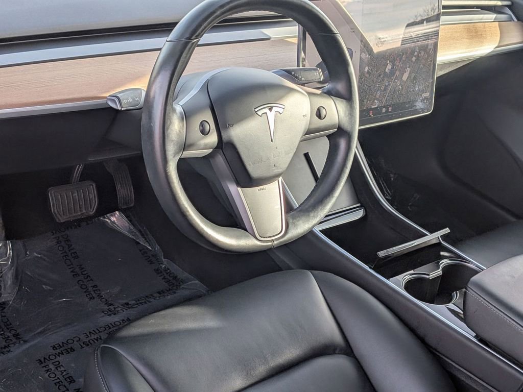 Used 2018 Tesla Model 3 Long Range image 16