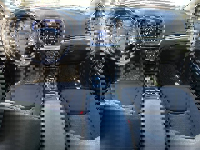 Used 2023 Chrysler 300 Touring w/ Sport Appearance Package image 9