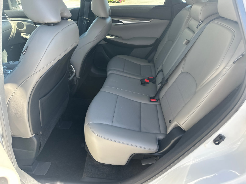 Certified 2023 INFINITI QX50 Luxe FWD image 17