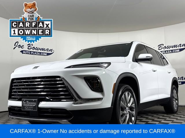 Used 2025 Buick Enclave Preferred image 2