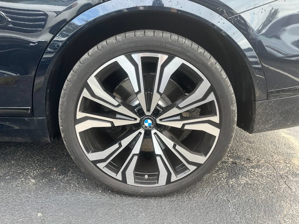 Used 2026 BMW X7 M60i AWD/4WD image 11