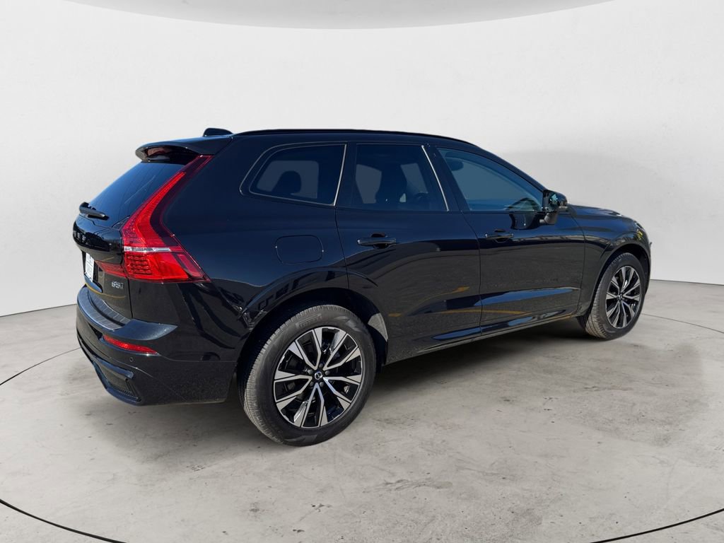 Certified 2024 Volvo XC60 B5 Core w/ Protection Package Premier AWD/4WD image 7