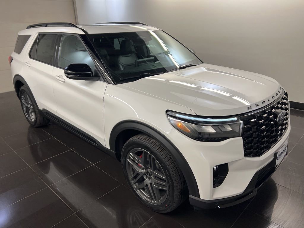 New 2026 Ford Explorer ST-Line w/ ST-Line Street Pack video 1