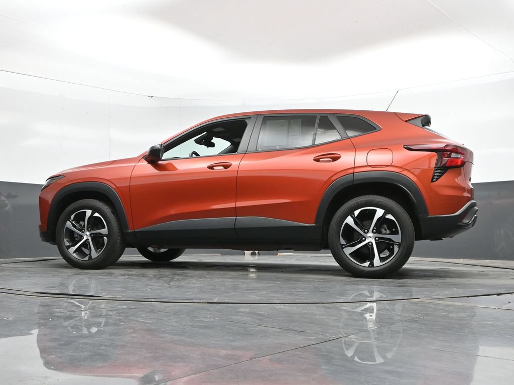 Used 2024 Chevrolet Trax RS FWD image 45