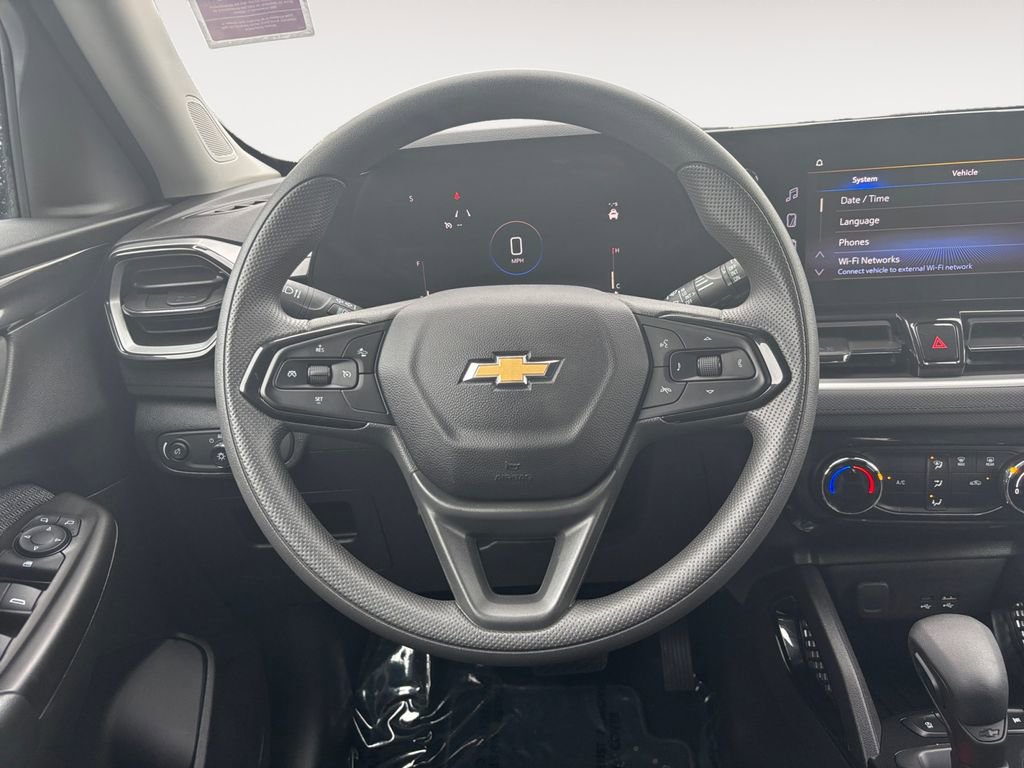 Used 2025 Chevrolet TrailBlazer LT image 15