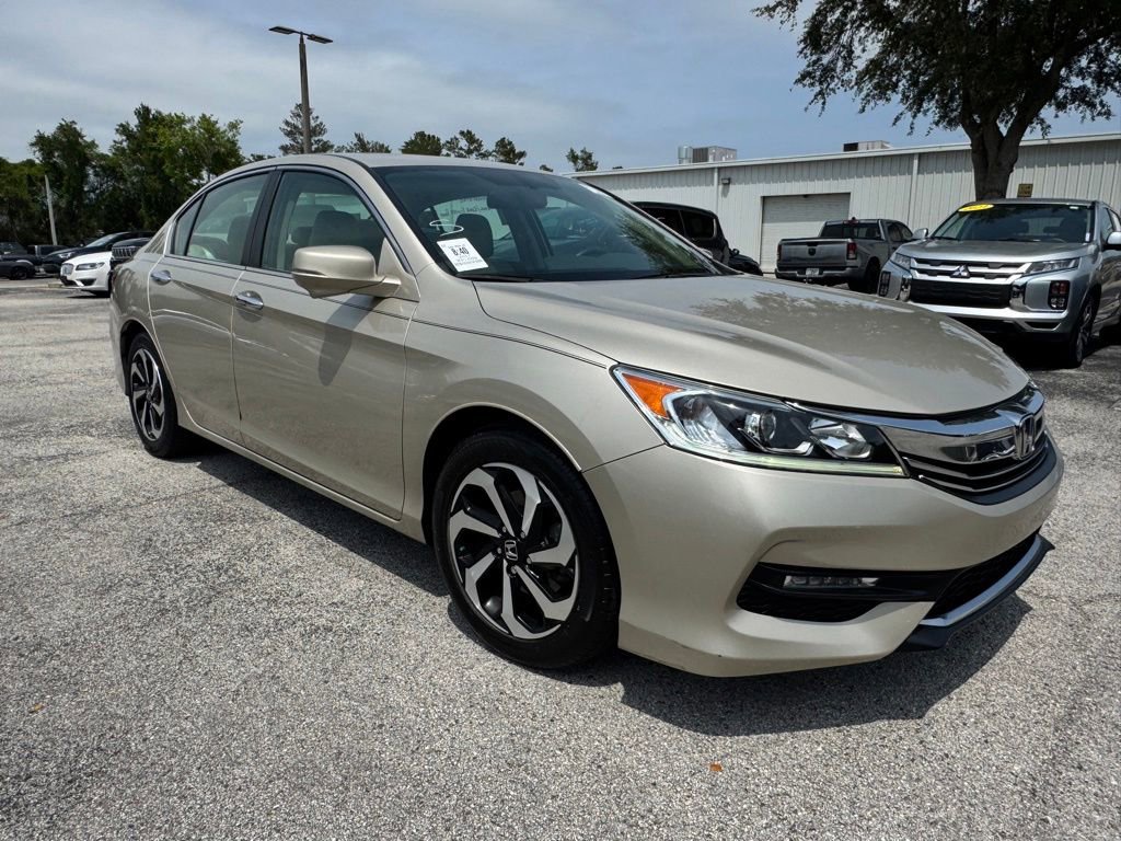 Used 2017 Honda Accord EX-L image 7