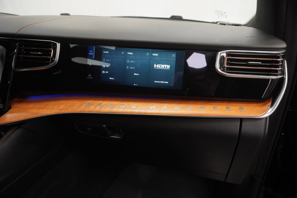 Used 2024 Jeep Grand Wagoneer Series III w/ Rear-Seat Entertainment Group AWD/4WD image 51