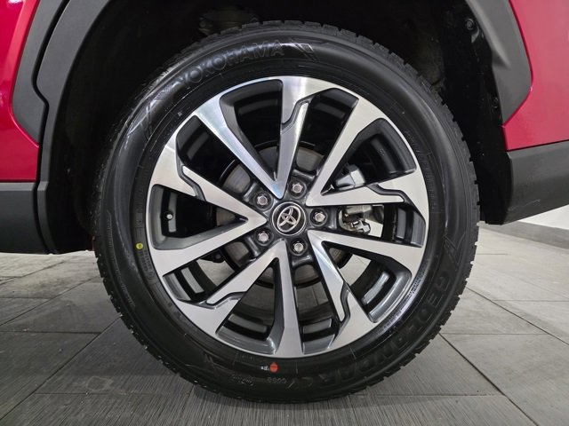 Used 2025 Toyota Corolla Cross XLE image 23