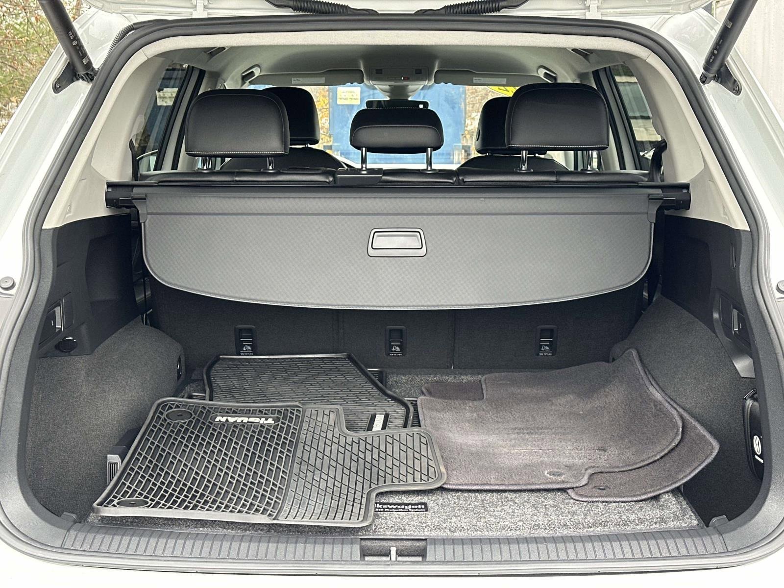 Used 2022 Volkswagen Tiguan SE image 24