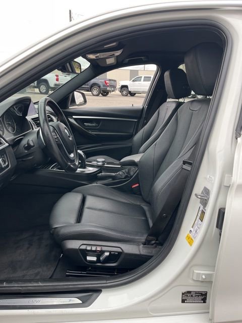 Used 2017 BMW 330i Sedan RWD image 26