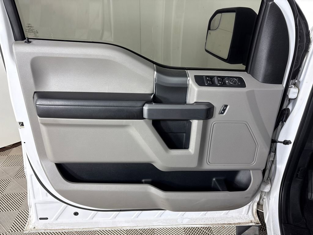 Used 2015 Ford F150 XLT w/ Equipment Group 301A Mid RWD image 25
