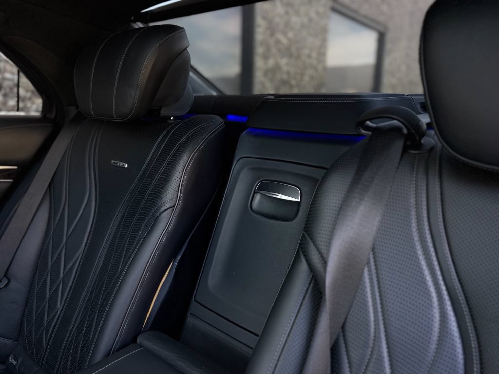 Used 2015 Mercedes-Benz S 63 AMG 4MATIC Sedan image 28