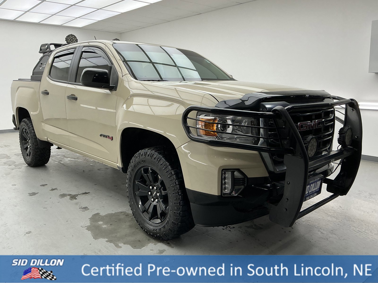 Used 2022 GMC Canyon AT4 image 3