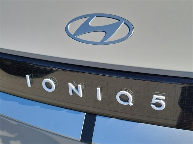 New 2026 Hyundai Ioniq 5 SE image 24