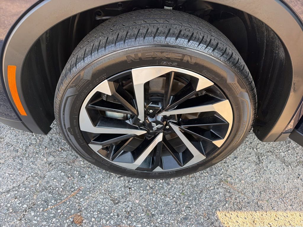 Used 2024 Mitsubishi Outlander SE image 9