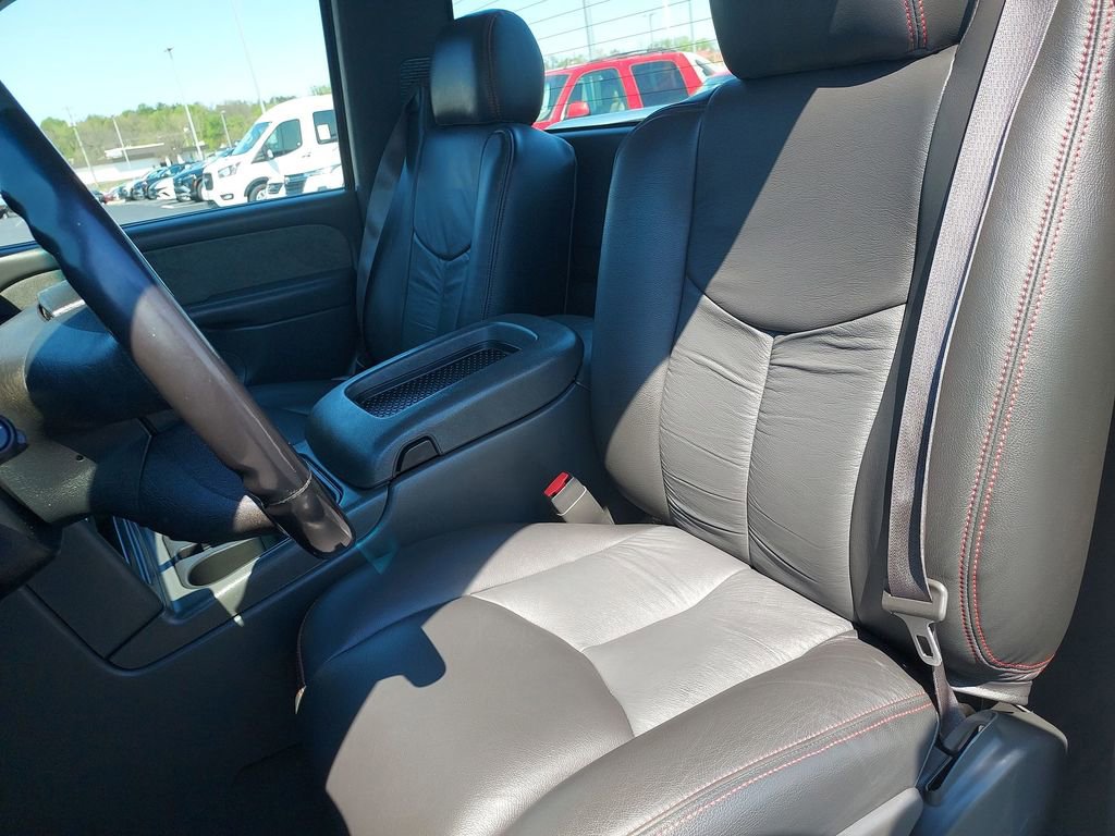 Used 2003 Chevrolet Silverado 1500 LS image 17
