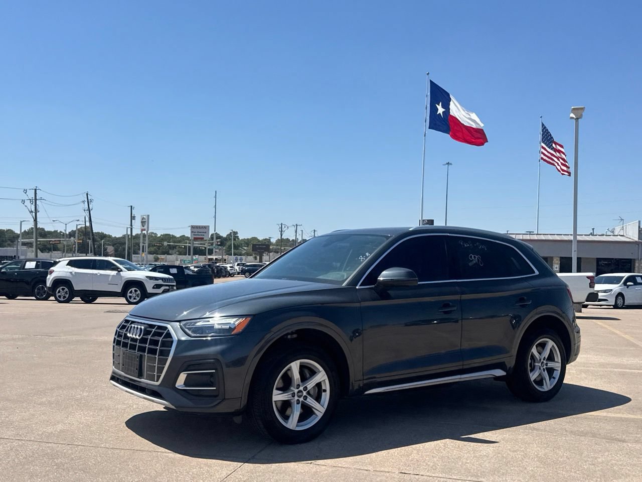 Used 2021 Audi Q5 2.0T Premium w/ Convenience Package AWD/4WD image 11