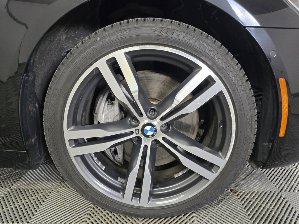 Used 2016 BMW 750i xDrive image 2