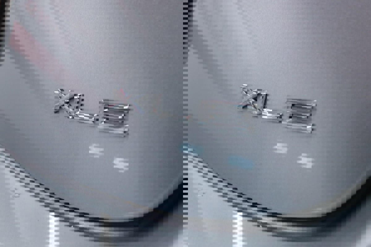 Used 2018 Toyota Avalon XLE Premium FWD image 30