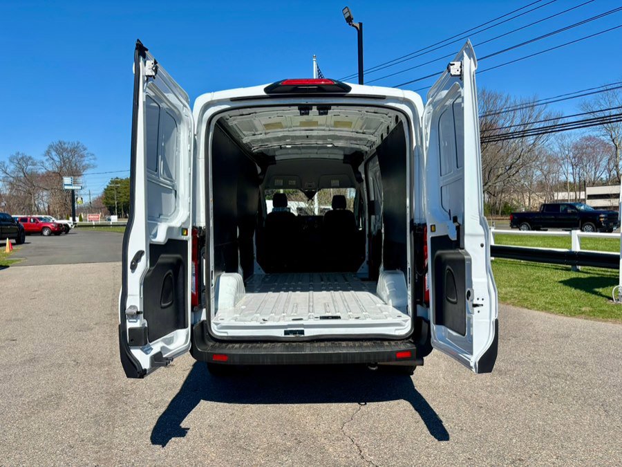 Used 2023 Ford Transit 250 Medium Roof image 29