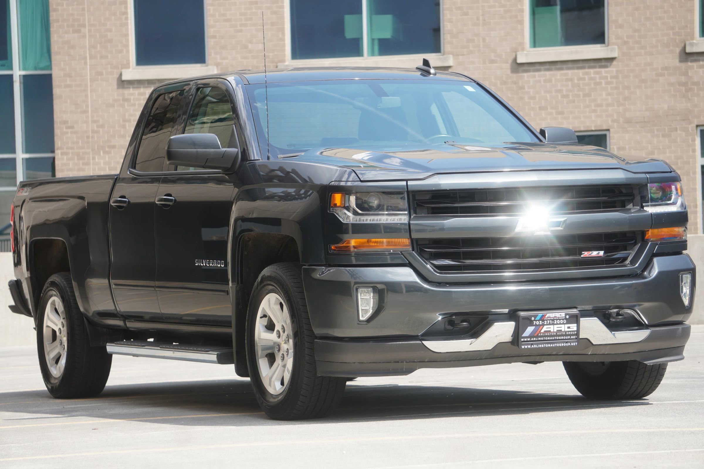Used 2017 Chevrolet Silverado 1500 LT w/ All Star Edition AWD/4WD image 17