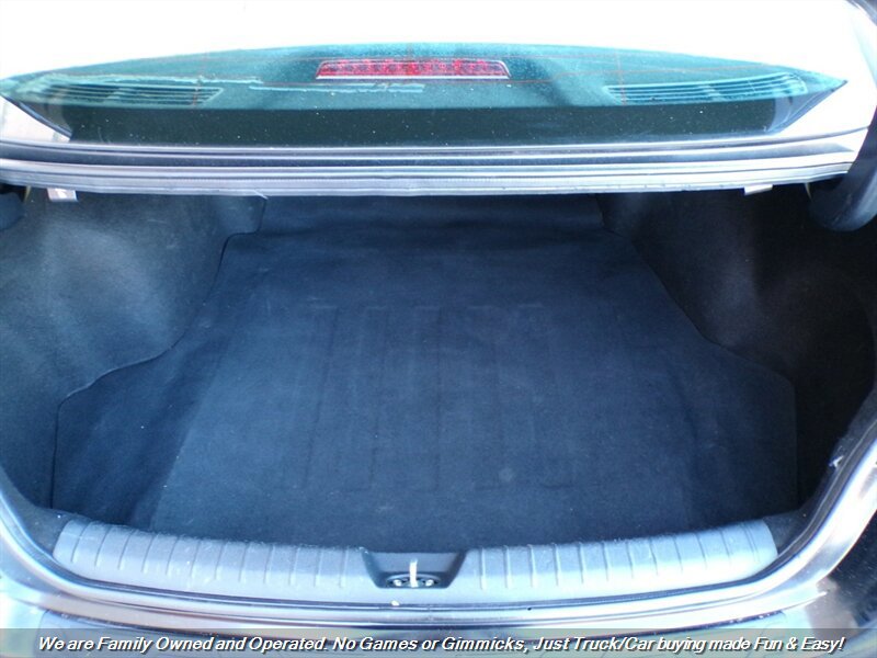 Used 2018 Kia Optima S w/ Panoramic Sunroof Package image 9