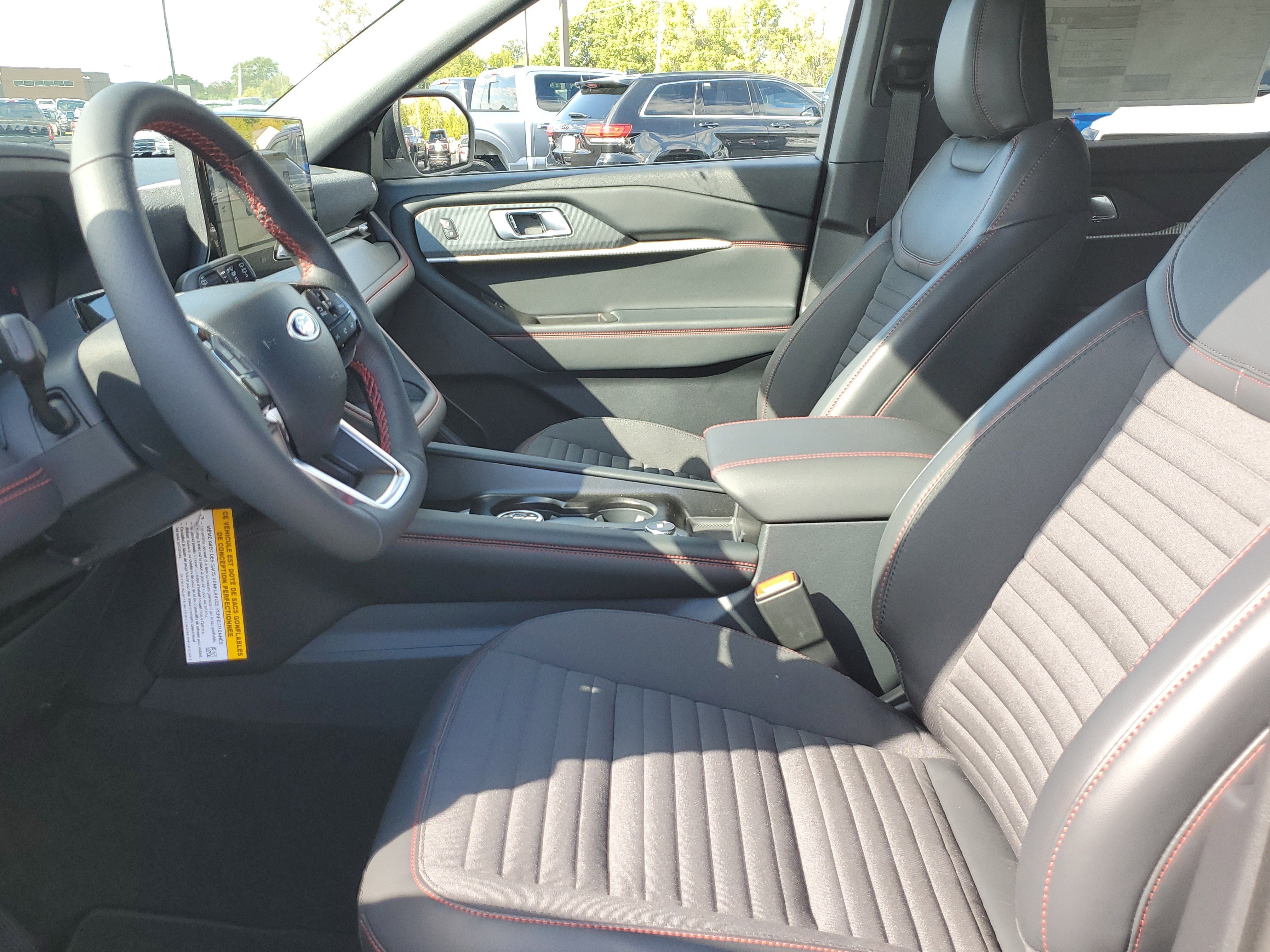 New 2025 Ford Explorer ST-Line w/ Premium Package image 19