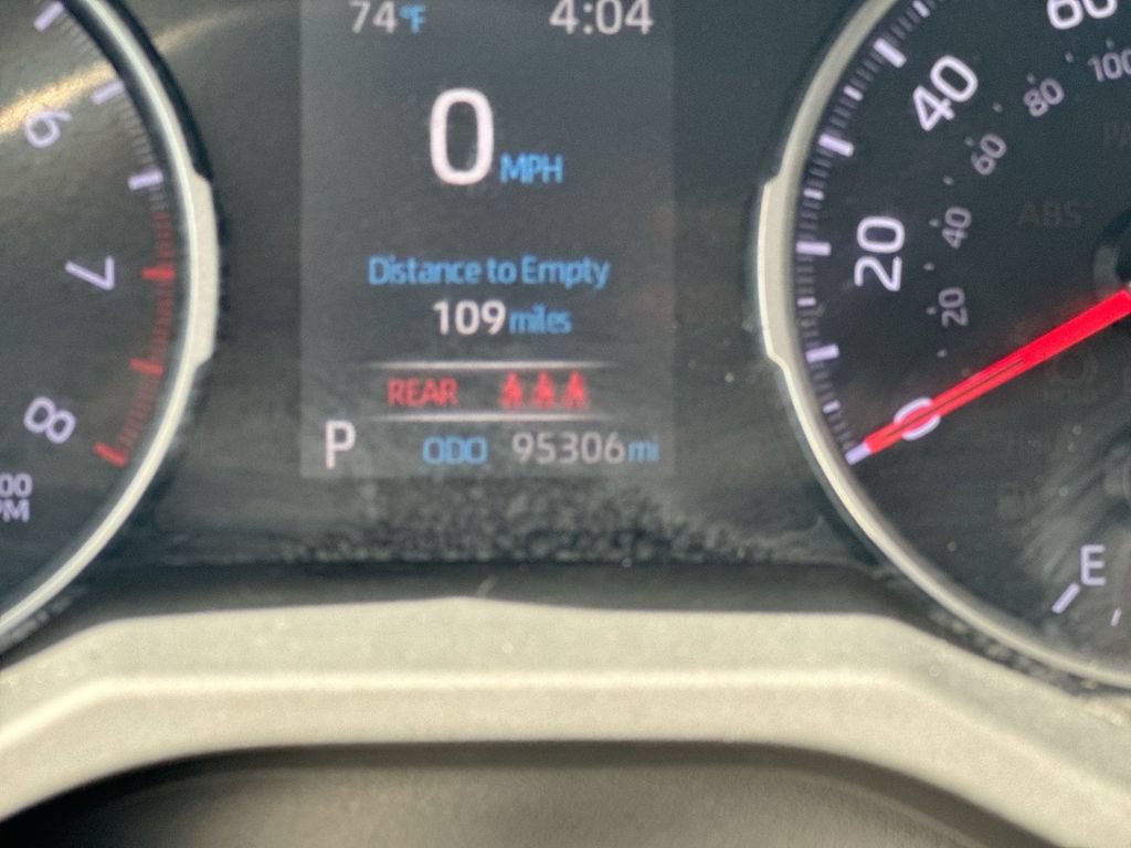 Used 2019 Toyota RAV4 LE AWD/4WD image 13