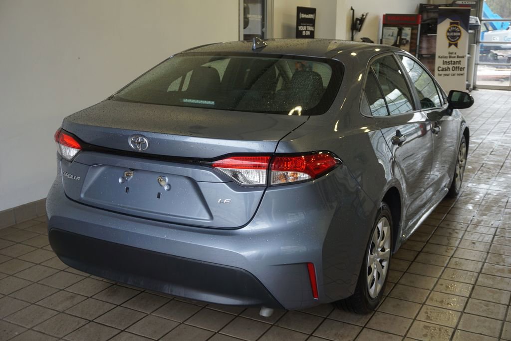 Used 2023 Toyota Corolla LE image 12