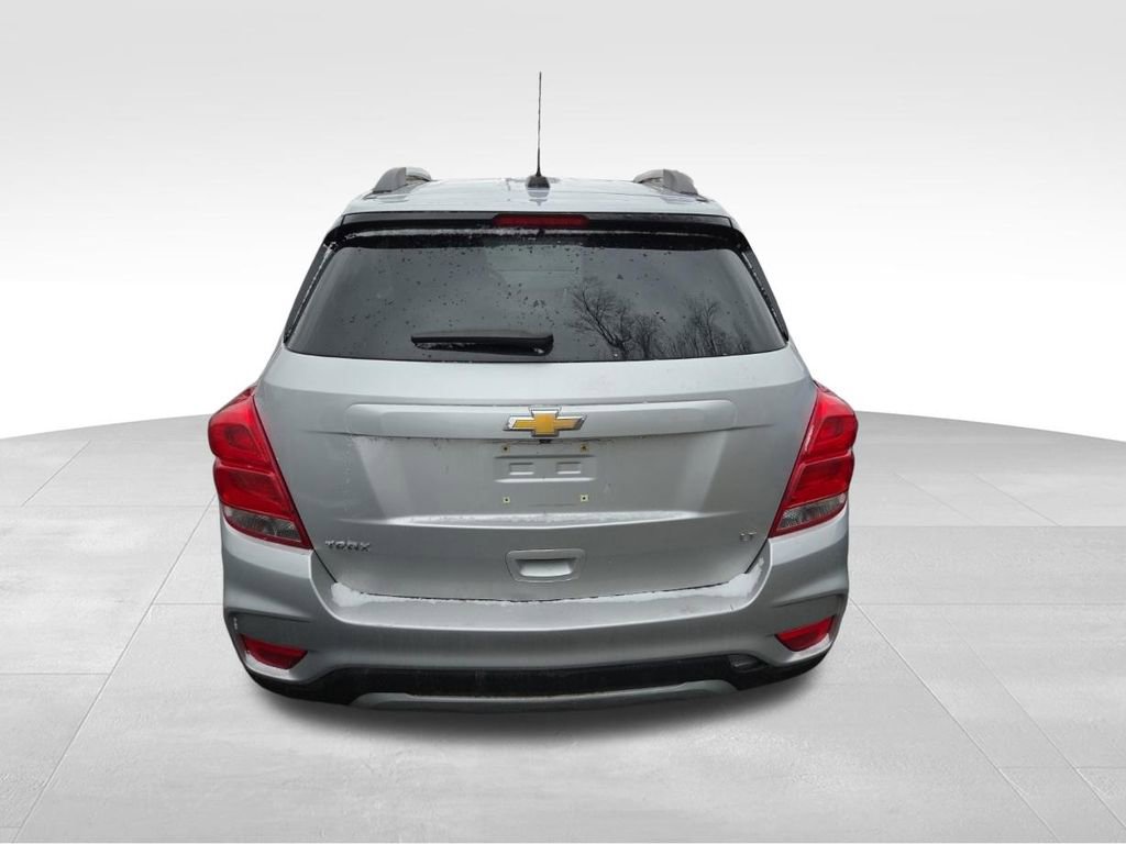 Used 2020 Chevrolet Trax LT w/ LT Convenience Package image 7