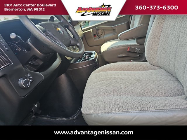 Used 2020 Chevrolet Express 3500 LT w/ LT Preferred Equipment Group image 16