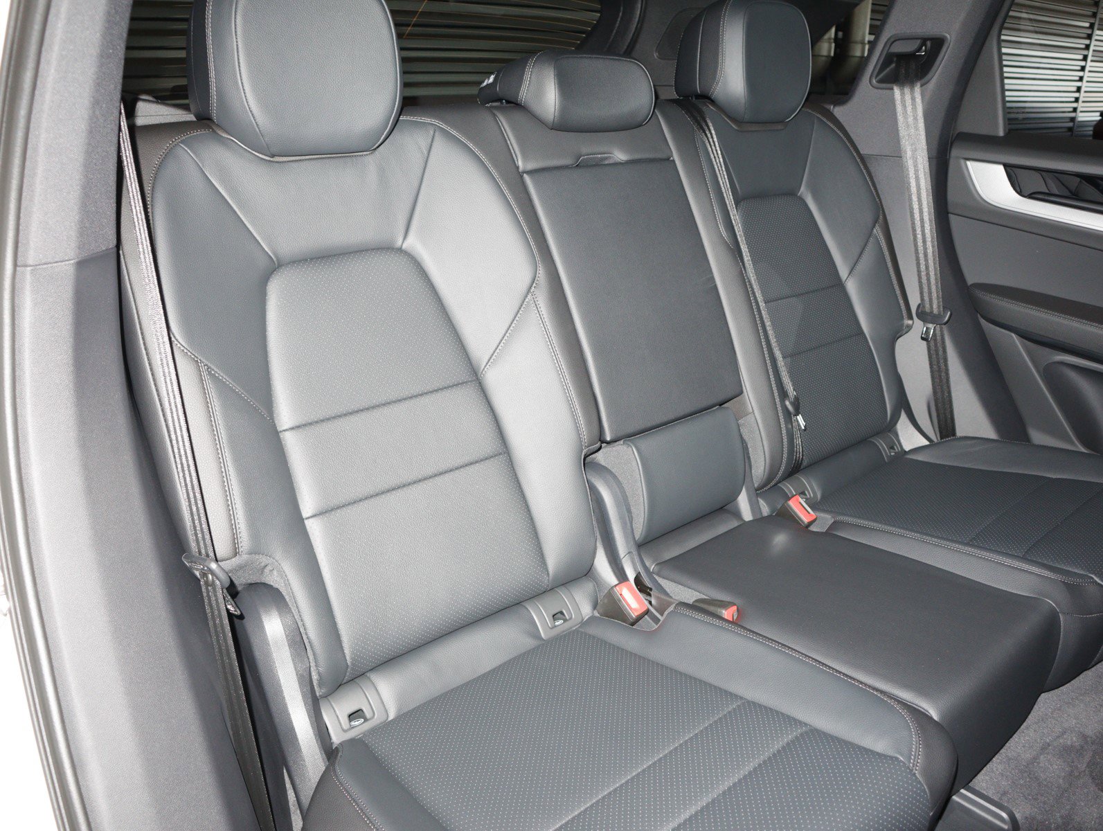 New 2026 Porsche Cayenne image 6