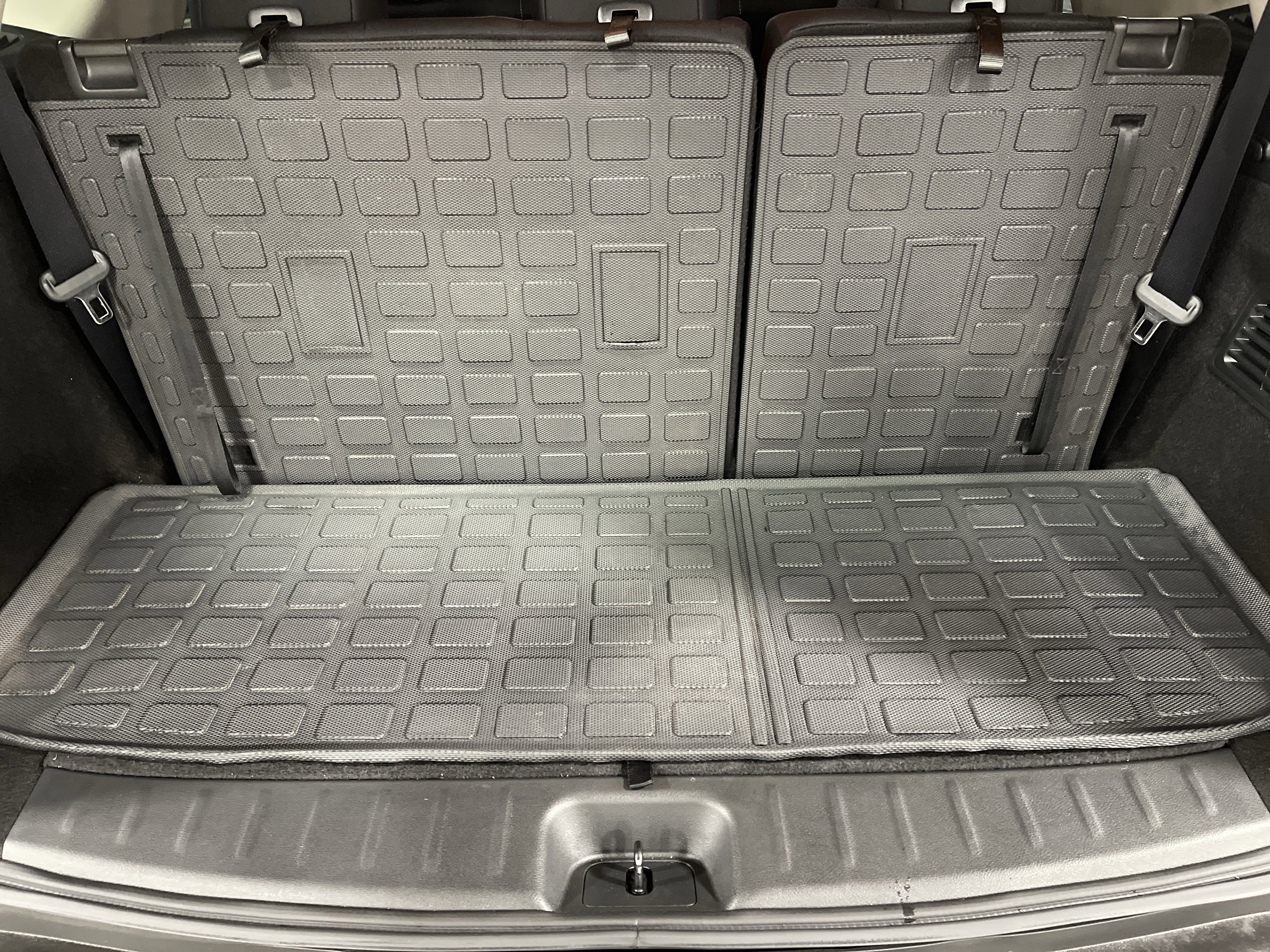 Used 2024 Nissan Pathfinder S image 13