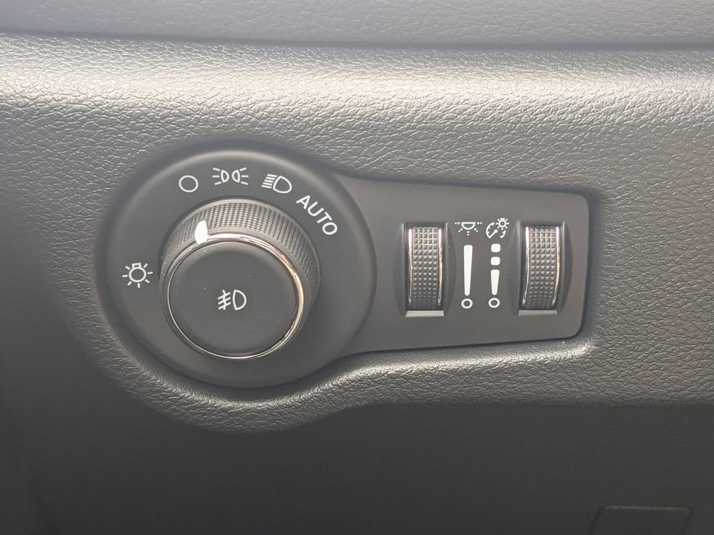 New 2026 Chrysler Pacifica Limited w/ S Appearance Package FWD image 25
