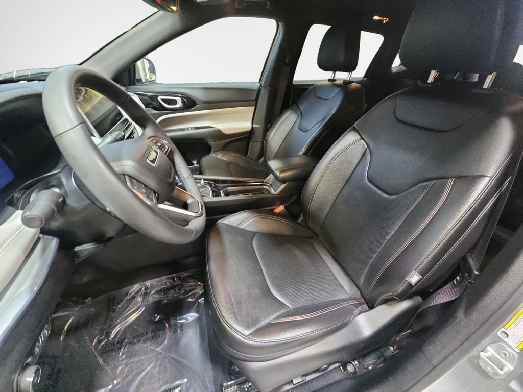 Used 2023 Jeep Compass Limited AWD/4WD image 12